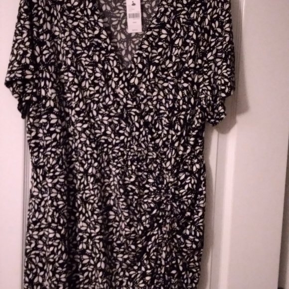 Women's Lane Bryant Black and White Dress - Picture 2 of 3